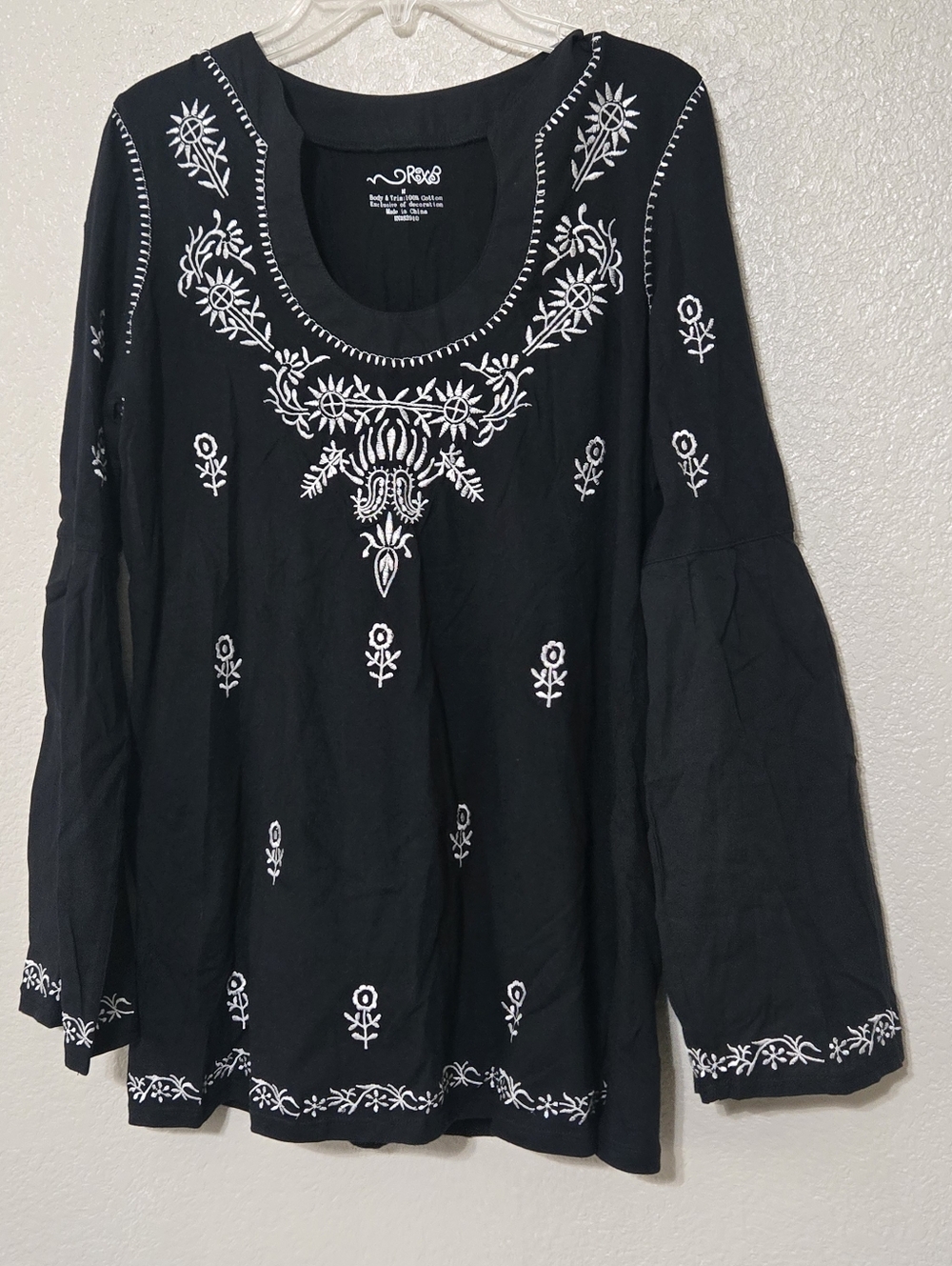 RXB Embroidered tunic blouse black and white, M
